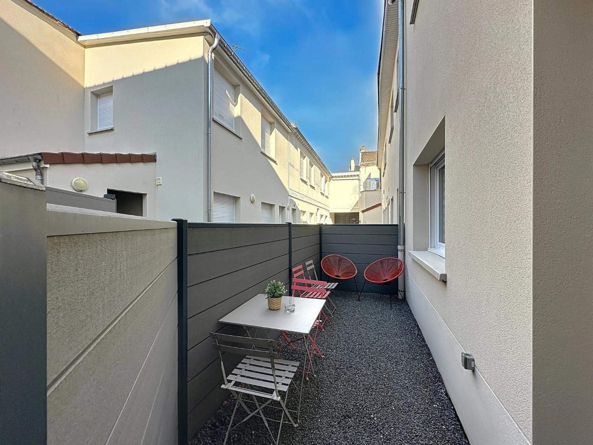 랭스 Le Sacre - Centre - Cour Privative - Parking 아파트 외부 사진