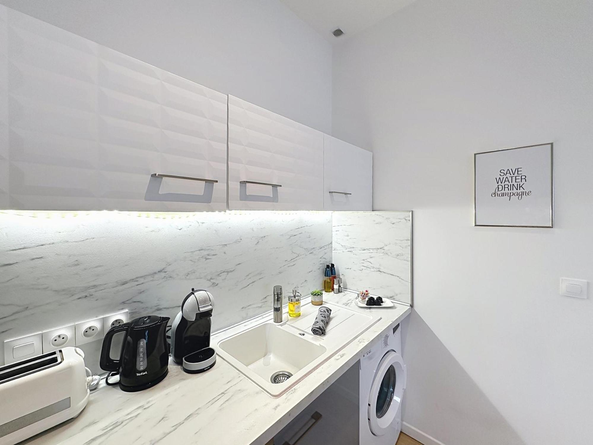 랭스 Le Sacre - Centre - Cour Privative - Parking 아파트 외부 사진
